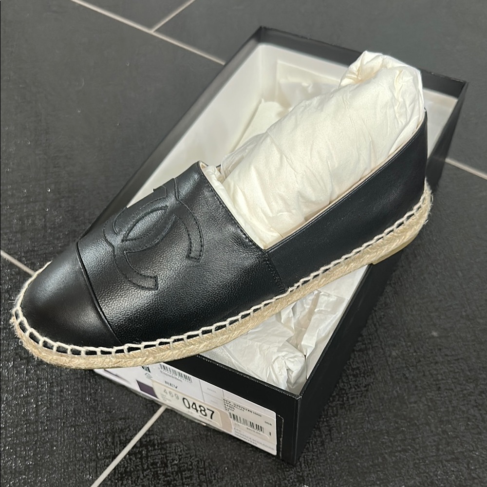 CHANEL Black Loafers Sleek Slip-On Design - brand new